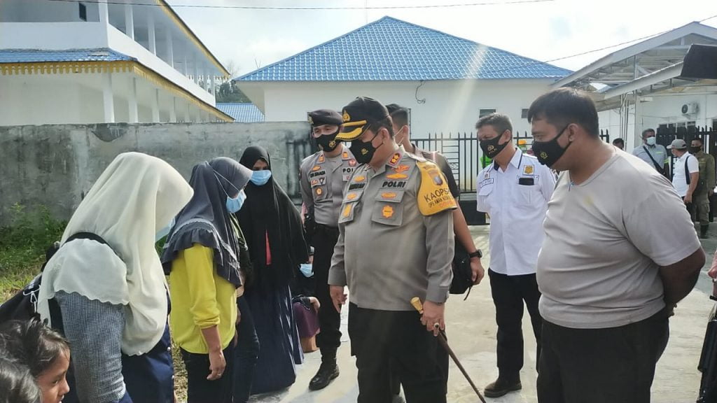 Kapolres AKBP Ikhwan Lubis Serahkan Imigran Gelap Ke RSUD Batu Bara