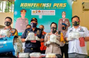 Polres Pelabuhan Tanjung Perak Berhasil Gagalkan Pengiriman 7 Kg Sabu Asal Malaysia