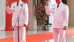 Resmi Dilantik Gubernur, Franky Donny Wongkar dan Pdt. Petra Yani Rembang Sah Bupati dan Wakil Bupati Minsel Periode 2021-2024