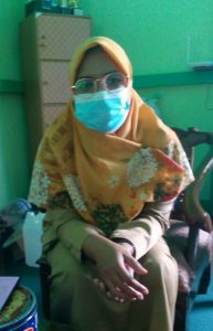 FITRI FATIMAH.SP.Mpd.Waka Akademik SMPN,9 Pontianak,Tetap Memberikan Yang Terbaik Pada Siswa