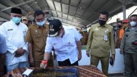 Bupati Batu Bara Himbau Pedagang Ikan  Dijalan Berjualan Di Pasar