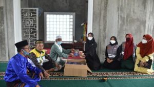 Setelah Dilantik, Ketua BK3S Batu Bara Bagikan Sembako di Enam Kecamatan