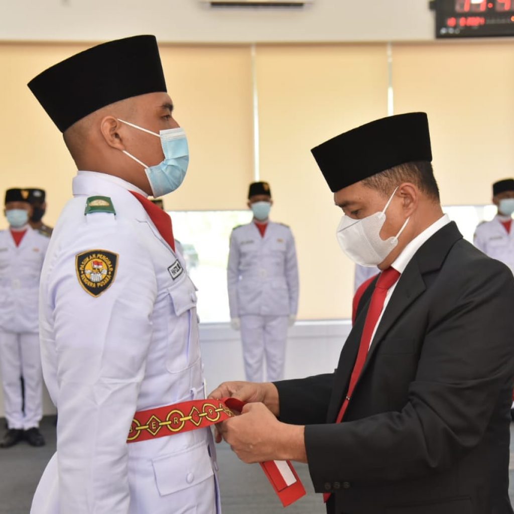 Bupati Batu Bara Kukuhkan Paskibraka 2021