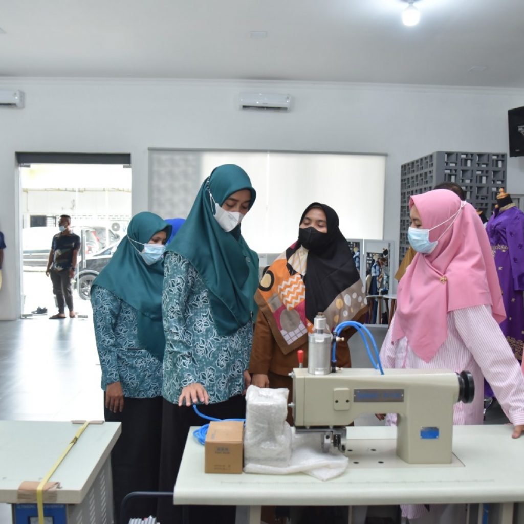 Tingkatkan Perekonomian, Pemkab Batu Bara Berikan Bantuan Kepada UMKM