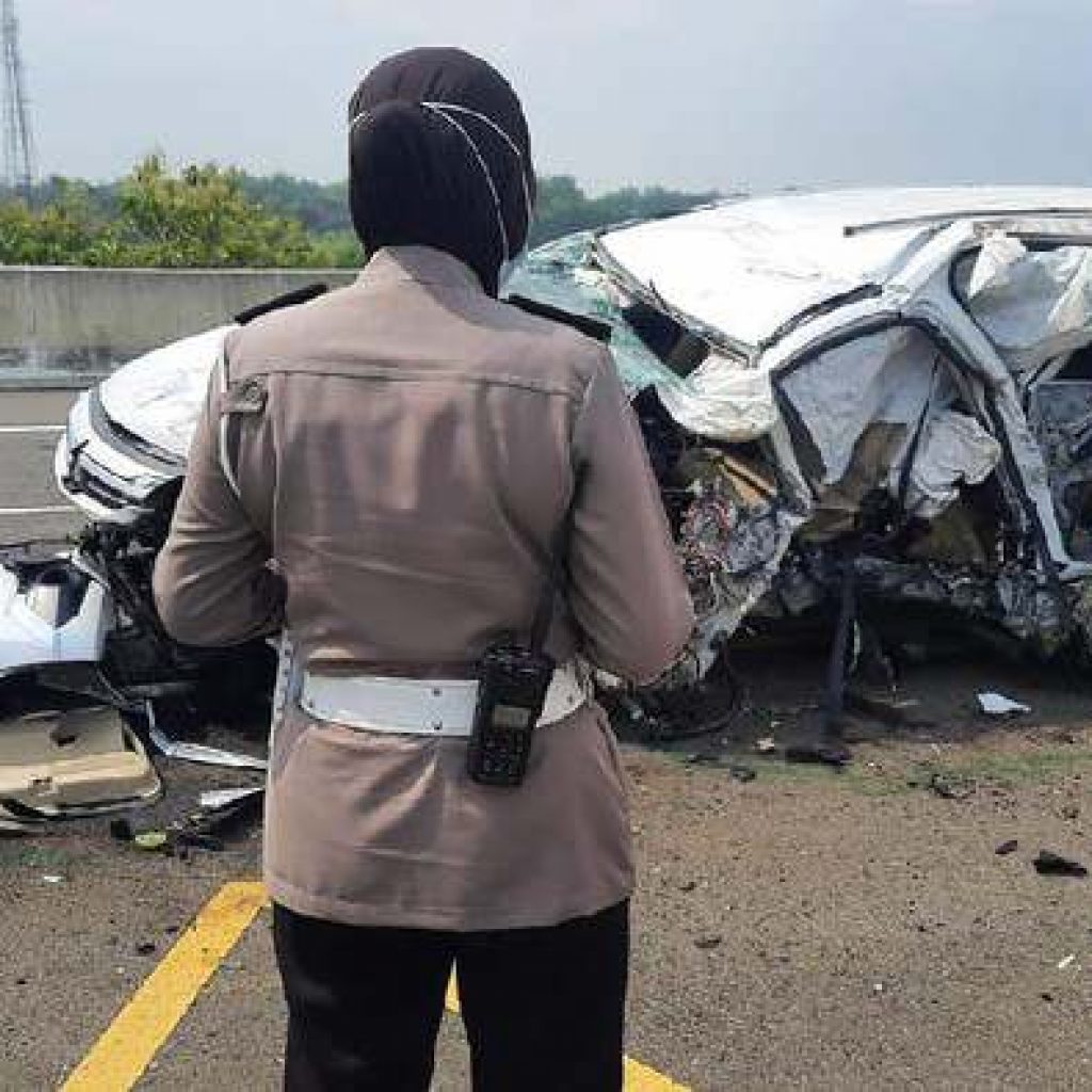Vanessa Angel dan Suami Meninggal Dalam Kecelakaan di Tol Nganjuk