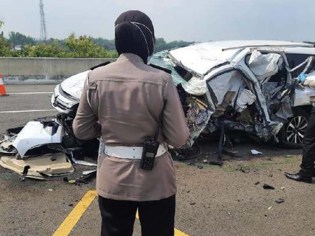 Vanessa Angel dan Suami Meninggal Dalam Kecelakaan di Tol Nganjuk