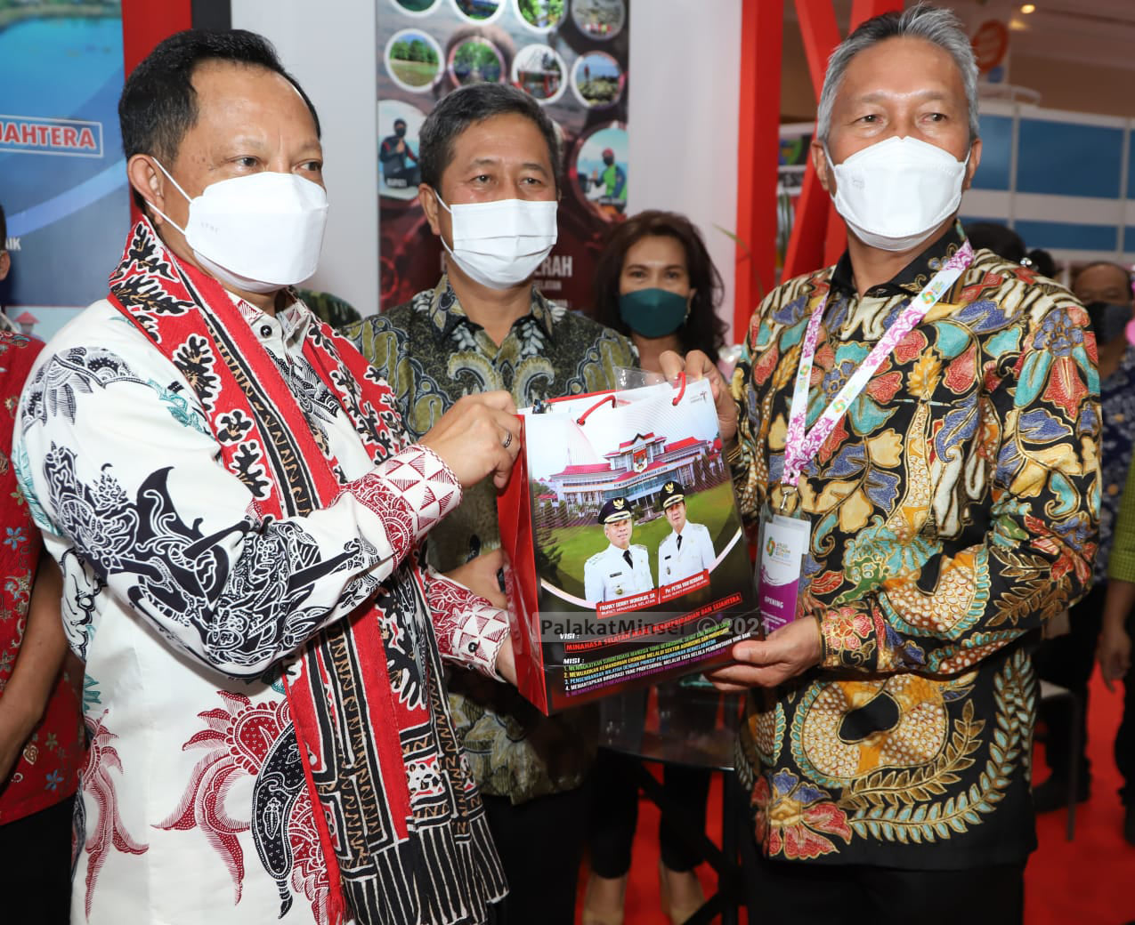 Bupati Franky Donny Wongkar dan Wabup Minsel Hadiri Pembukaan Pameran APKASI di Jakarta