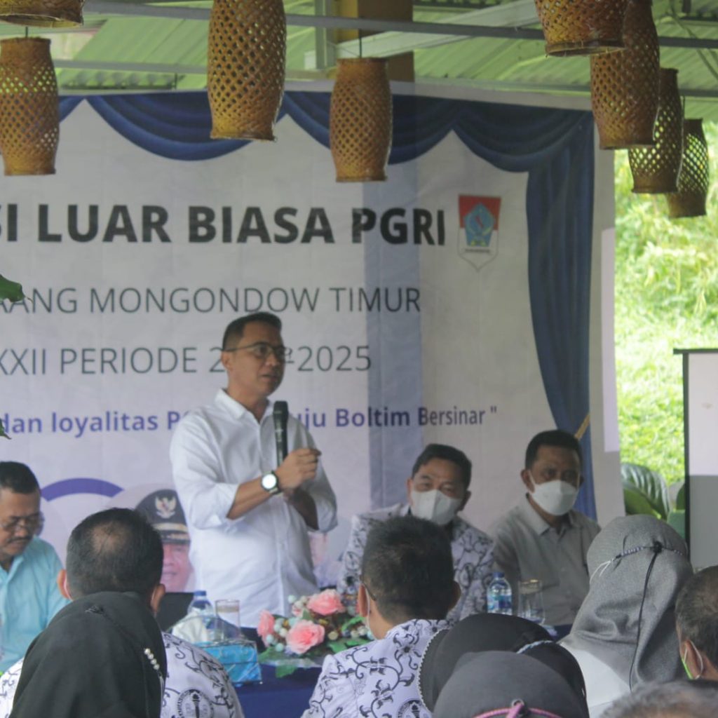Bupati Sachrul Mamonto Resmi Buka KLB PGRI di Goba’ Molunow Resto