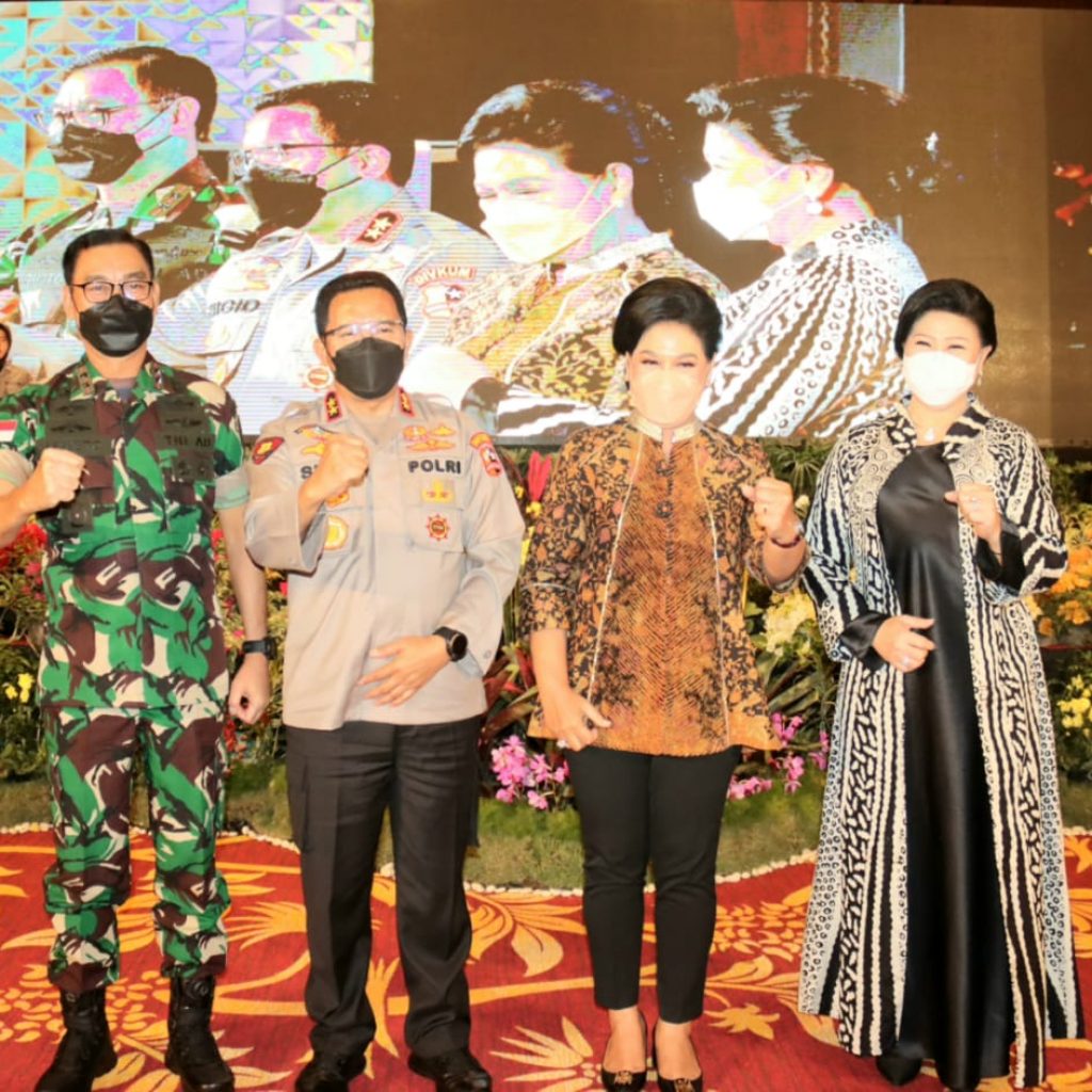 Pangdam XII/Tpr Hadiri Pisah Sambut Kapolda Kalbar