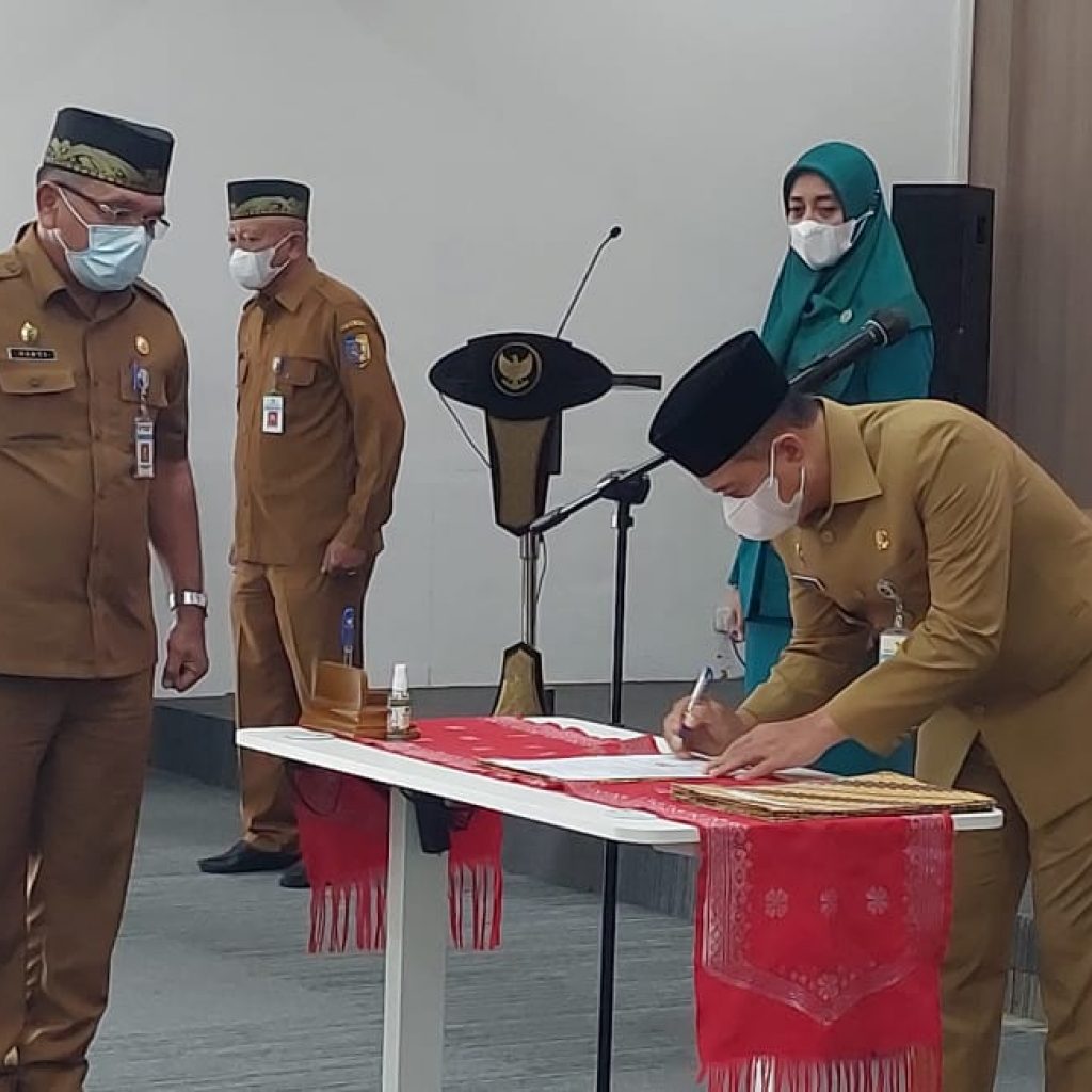 Bupati Lantik Ratusan Pejabat Eselon II dan III Di Lingkungan Pemkab Batu Bara