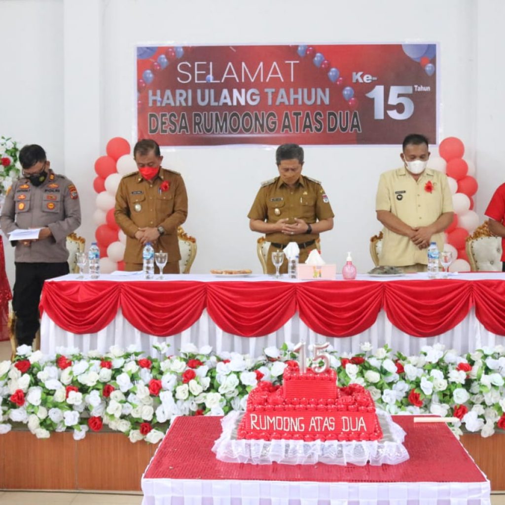 Wabup Minsel Hadiri HUT Ke-15 Desa Rumoong Atas Dua