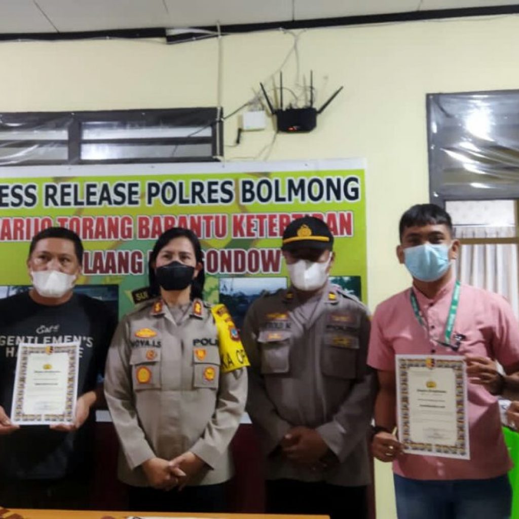 Kapolres Bolmong Berikan Penghargaan Kepada Insan Pers