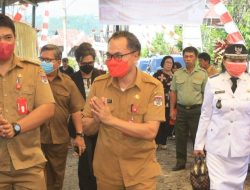 Royke Mandey Mewakili Bupati FDW Resmikan Kantor Desa Malola Satu dan Launching Desa Digital