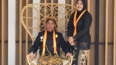 Bupati Boltim Dianugerahkan Gelar Kanjeng Raden Tumenggung Darmodipuro