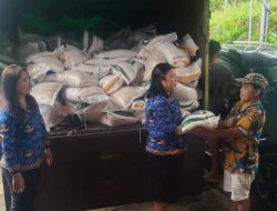 Dinas Ketahanan Pangan Mitra Salurkan Bantuan Pangan Beras Kepada 8.984 Penerima
