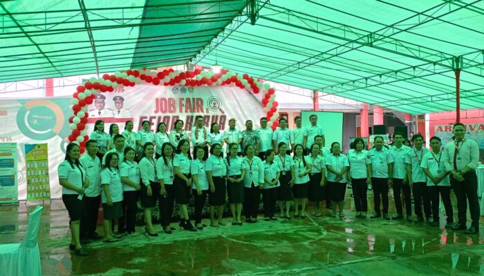 SMKN 1 Ratahan Gelar Job Fair dan Gelar Karya