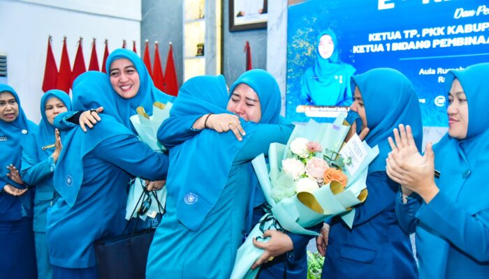 Momen Haru Selimuti Perpisahan Ketua TP-PKK Batu Bara
