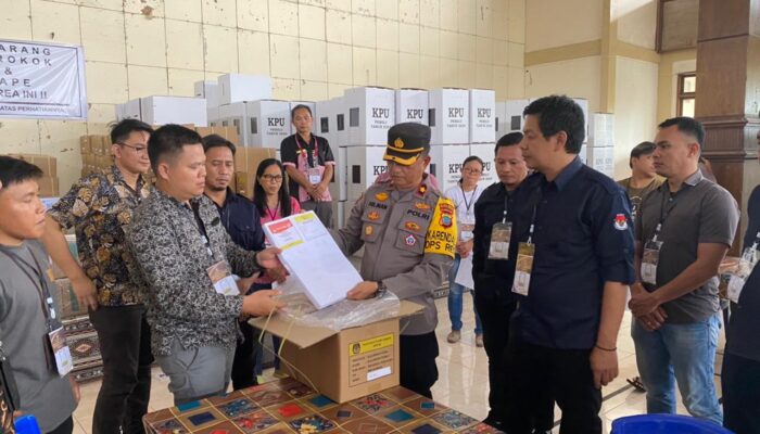 Dampingi Penyortiran Dan Pelipatan Surat Suara, Polres Mitra Jamin Keamanan Pemilu 2024