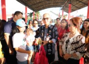 Perayaan Harganas ke-31 di Minahasa Tenggara: Bupati Ronald Sorongan dan Ketua TP PKK Bagikan Makanan Bergizi untuk Anak Stunting