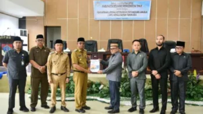 Bupati Oskar Manoppo Laporan Pertanggungjawaban APBD 2024 di DPRD Boltim