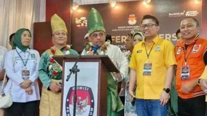 Yusra Doni Resmi Mendaftar di KPU