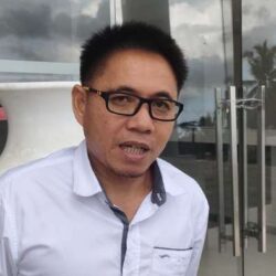 Ketua Fraksi Golkar Fanly Mokolomban Dorong