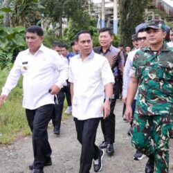 Kolaborasi Kuat, Wali Kota Kotamobagu Dampingi Gubernur Sulut Tinjau Stadion Gelora Ambang