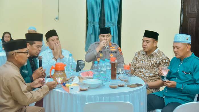 Bupati Baharuddin Siagian Ajak Kepala Desa Aktif Laporkan Masalah