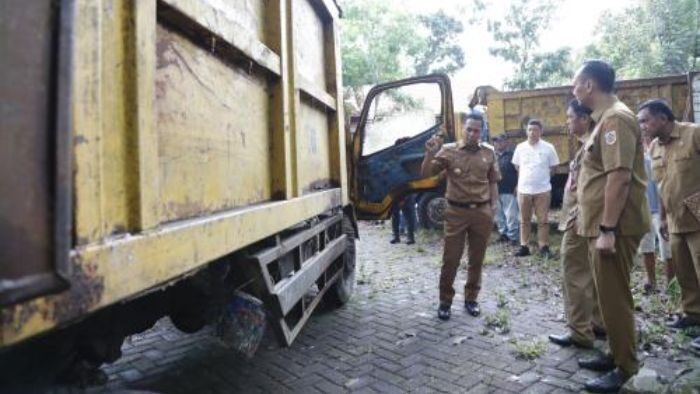 Wali Kota Kotamobagu Periksa Kendaraan Sampah, Siap Jaga Kebersihan Kota