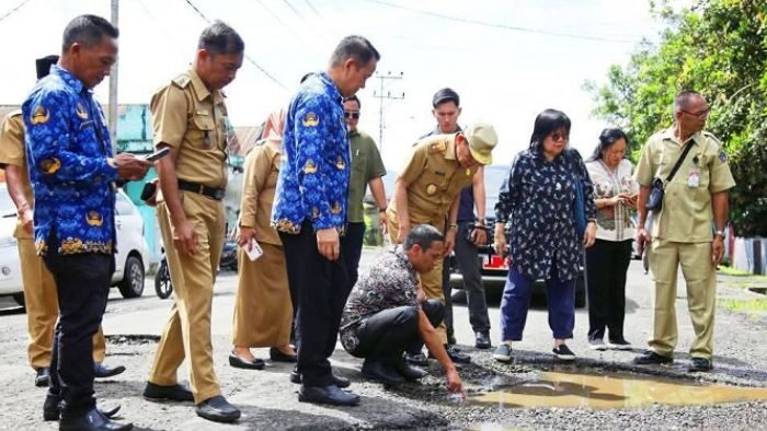 Walikota Kotamobagu dan Wagub Sulut Tinjau Jalan Rusak di Upai-Bilalang