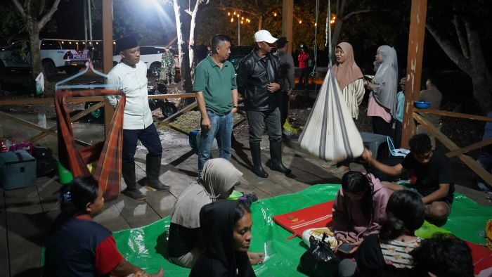 Bupati dan Wakil Bupati Boltim Tinjau Lokasi Pengungsian Korban Banjir di Kecamatan Kotabunan