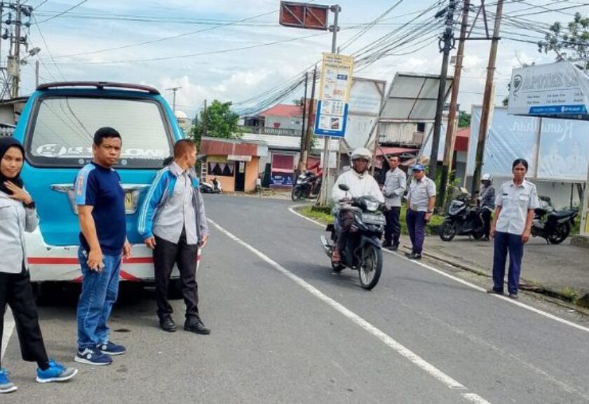 Transportasi Tertib di Modayag, Dishub Boltim Tertibkan Jalur Angkot Bersama Polsek