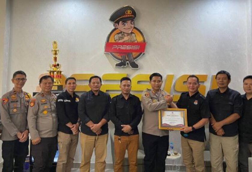 Polres Mitra Terima Piagam Penghargaan dari KPU Atas Pengamanan Pemilu 2024