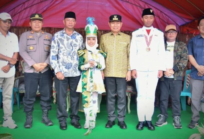 Meriah! Parade Drumband Perdana Buyat Bersatu Disaksikan Bupati dan Wagub Sulut