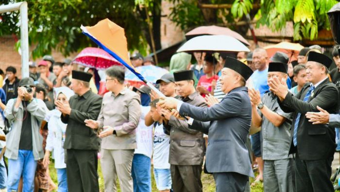 Meriahkan HUT RI ke-80, Wabup Boltim Lepas Peserta Lomba Drum Band