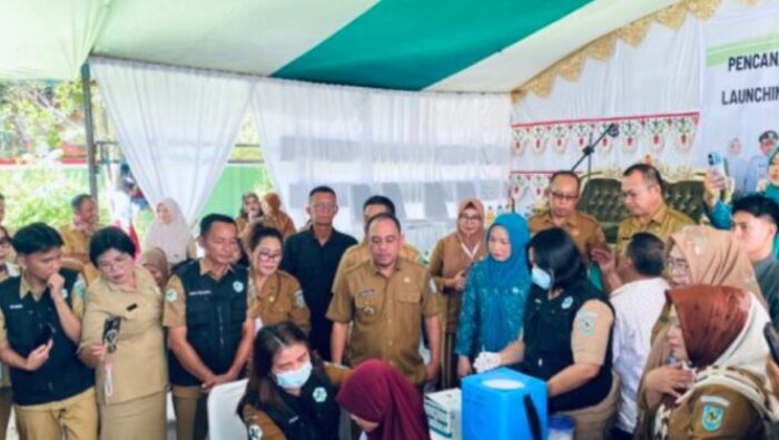 Bupati Bolmong Canangkan BIAS dan Cek Kesehatan Gratis di SDN 1 Mongkoinit