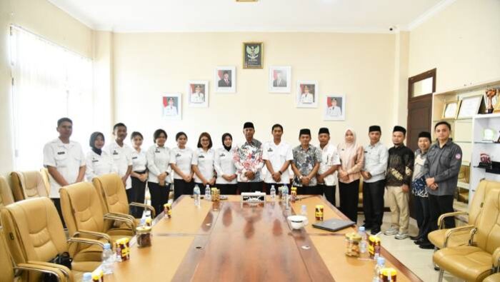 Boltim Siap Jalankan Program Makan Bergizi Gratis, Bupati Oskar Manoppo Terima Audiensi SPPG