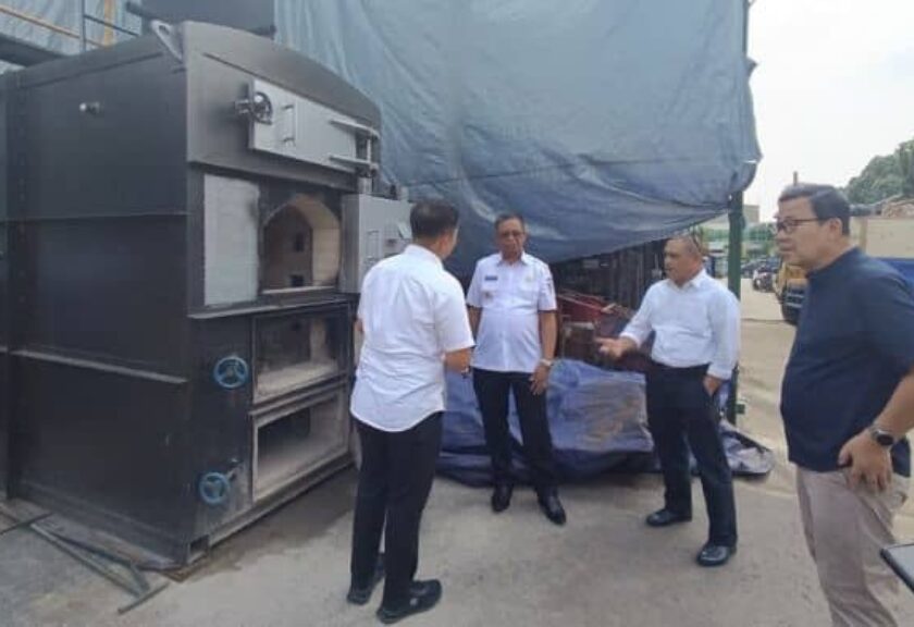 Bupati Oskar Manoppo Tinjau Mesin Incinerator Canggih di Jakarta