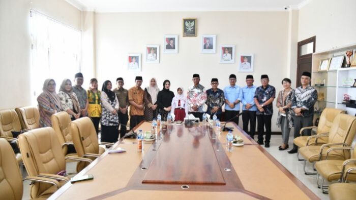 Bupati Boltim Lepas Siswi SDN 2 Buyat II Wakili Indonesia di Ajang Matematika Dunia Korea Selatan