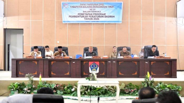 Bupati Oskar Manoppo dan Wabup Boltim Hadiri Paripurna Penetapan Propemperda 2026
