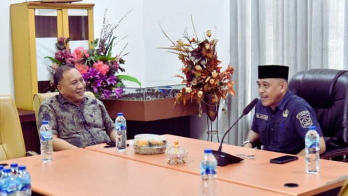 Sekda Boltim Terima Kunjungan Kerja DPRD Tomohon, Bahas Penguatan Fungsi dan Tata Kelola Pemerintahan
