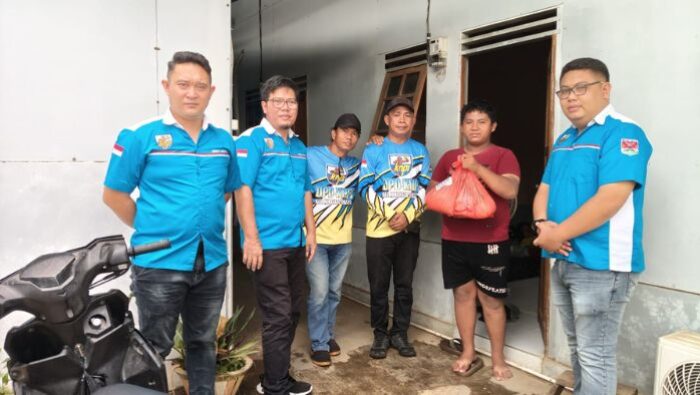 KNPI Mitra Gelar Baksos Sembako di Ratatotok