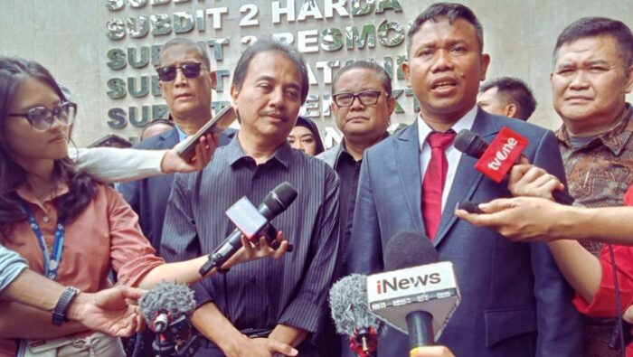 Polda Metro Jaya Tetapkan 8 Tersangka Kasus Ijazah Jokowi, Tokoh Publik Ikut Terseret