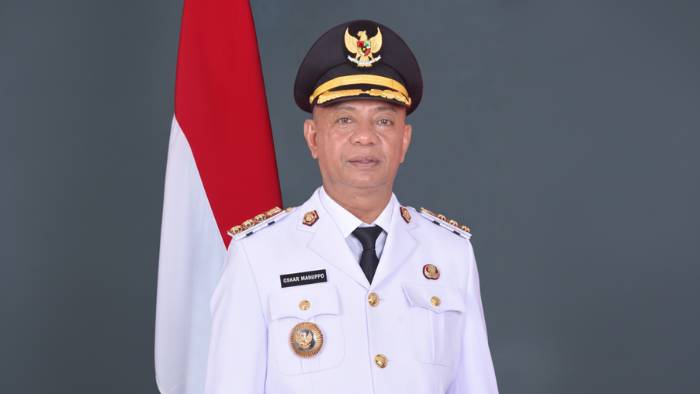 Bupati Boltim Oskar Manoppo