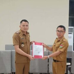 Bupati Ronald Kandoli Serahkan Plt Kabag Administrasi Pembangunan, Dorong Akselerasi Program Strategis