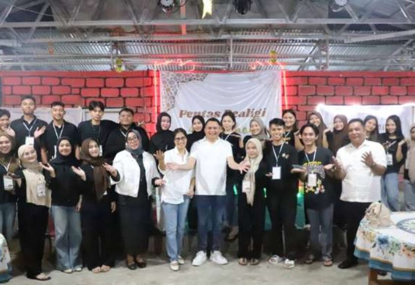 Bupati Ronald Kandoli Apresiasi Kreativitas Pemuda Masjid Tababo Raya Kelola Cafe Ramadhan
