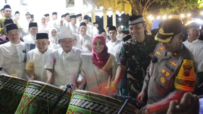 Suasana Khidmat, Dandim 0209/LB Pimpin Pelepasan Pawai Takbiran di Rantauprapat