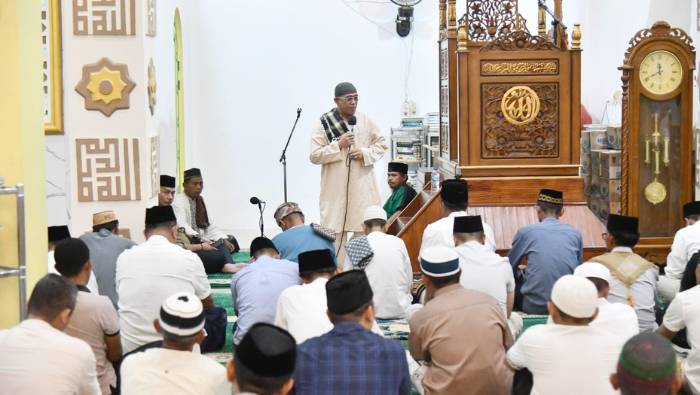 Sekda Boltim Hadiri Nuzulul Qur’an, Ustaz Yusuf Pontoh Ajak Jadikan Al-Qur’an Pedoman Hidup