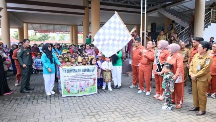 Bupati Bolmong Yusra Alhabsyi Lepas Pawai Gebyar PAUD 2026