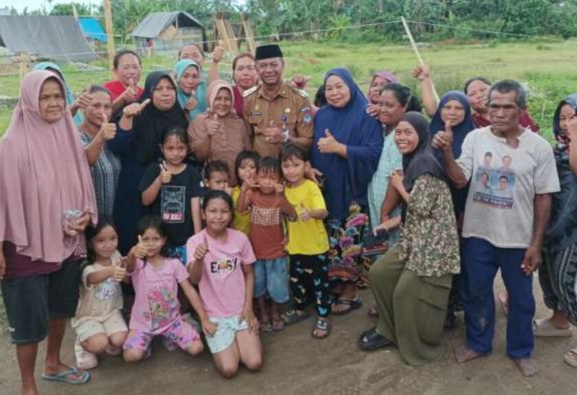 Bupati Oskar Manoppo Turun Langsung, Dengarkan Keluhan Warga RTLH di Tutuyan II